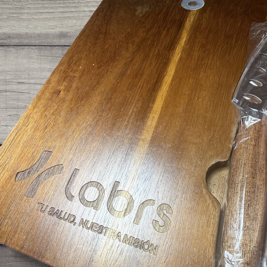 Tabla para quesos "EMMENTAL" personalizado para Labrs