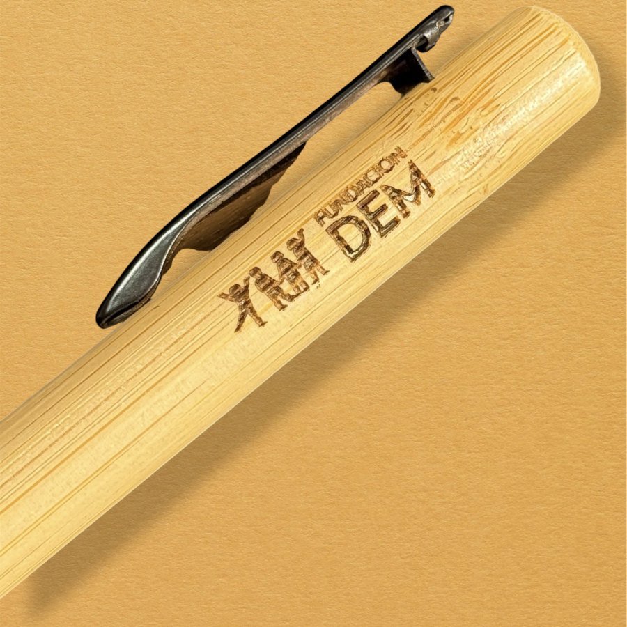 Bolígrafo Ejecutivo Bamboo personalizado para Fundación DEM